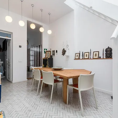 Hébergement de vacances Home2book Sunny Duplex With Private Terrace